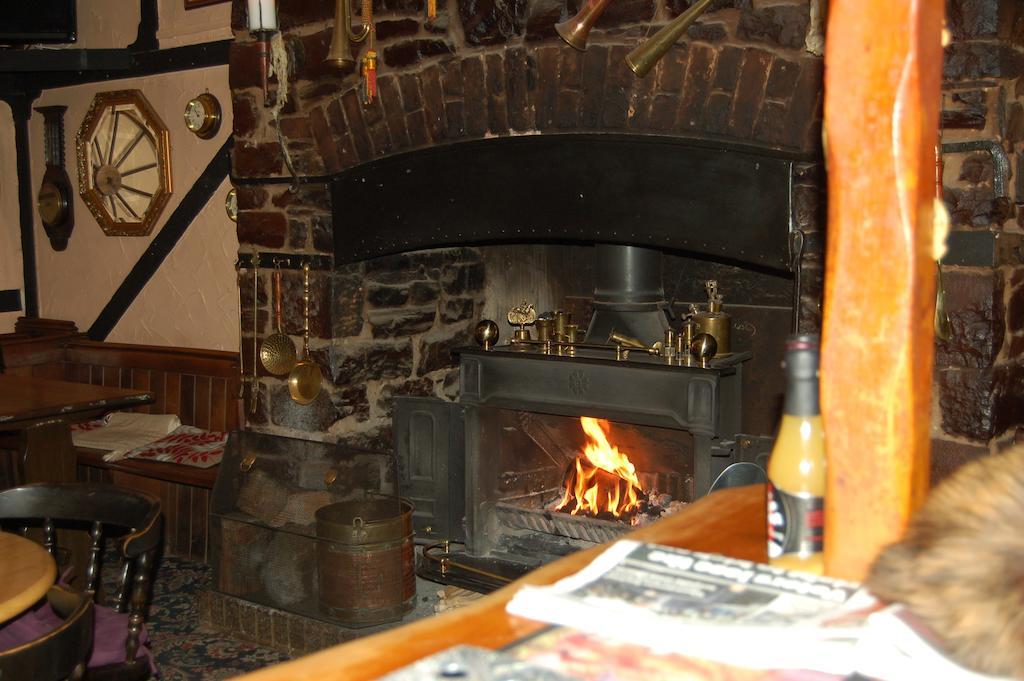 The Mitre Inn Witheridge Bagian luar foto