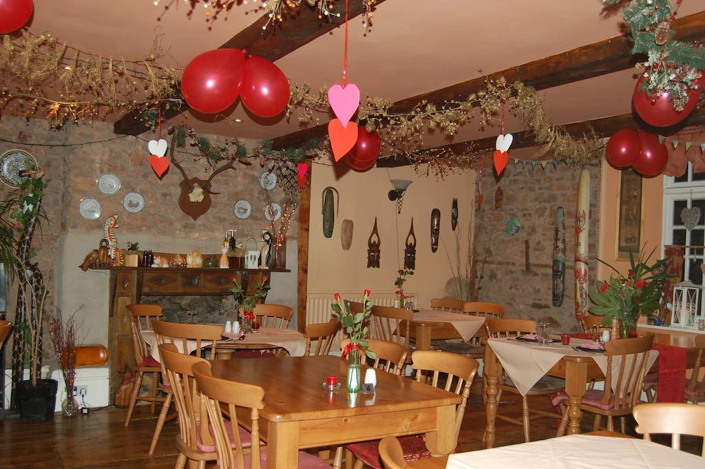 The Mitre Inn Witheridge Bagian luar foto