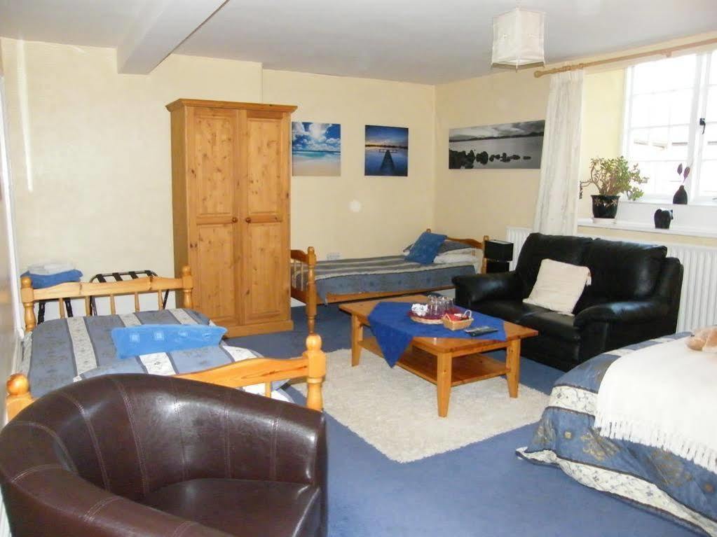 The Mitre Inn Witheridge Bagian luar foto