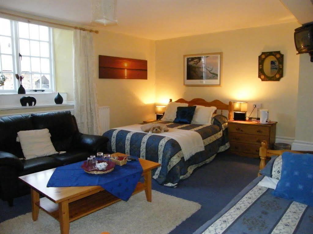 The Mitre Inn Witheridge Bagian luar foto