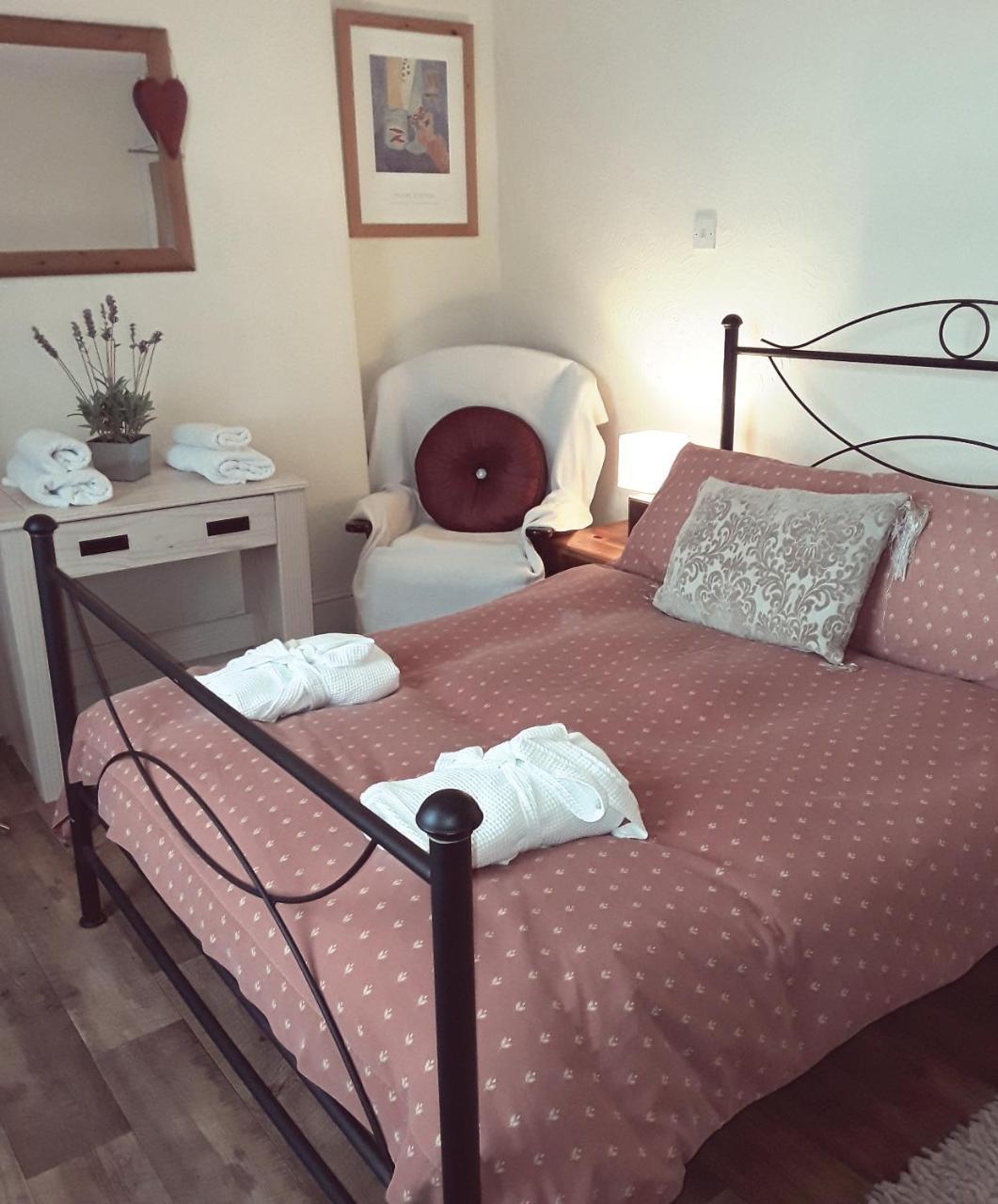 The Mitre Inn Witheridge Bagian luar foto